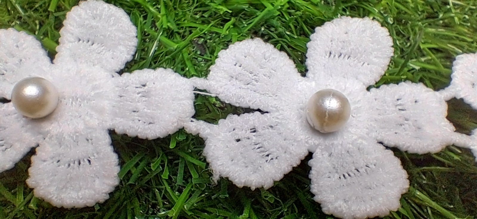 White colour Flower Pattern lace with Pearl by Kridha Decor