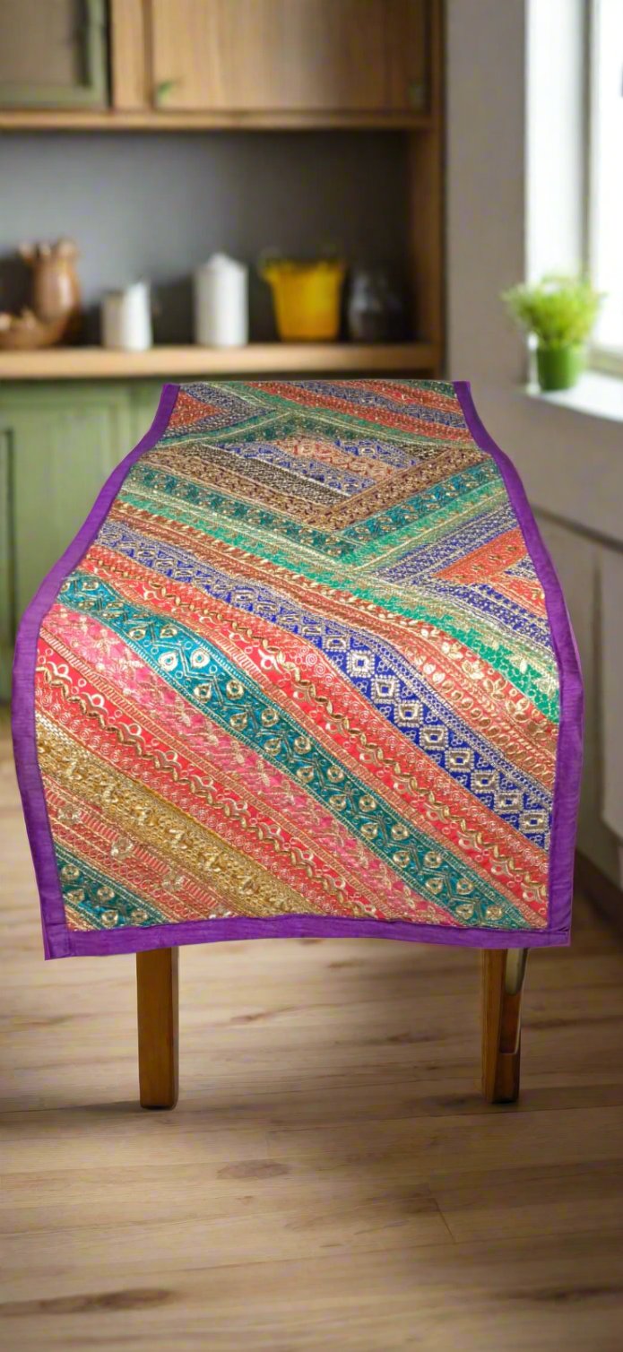 Stylish Christmas runner for festive tablescapes