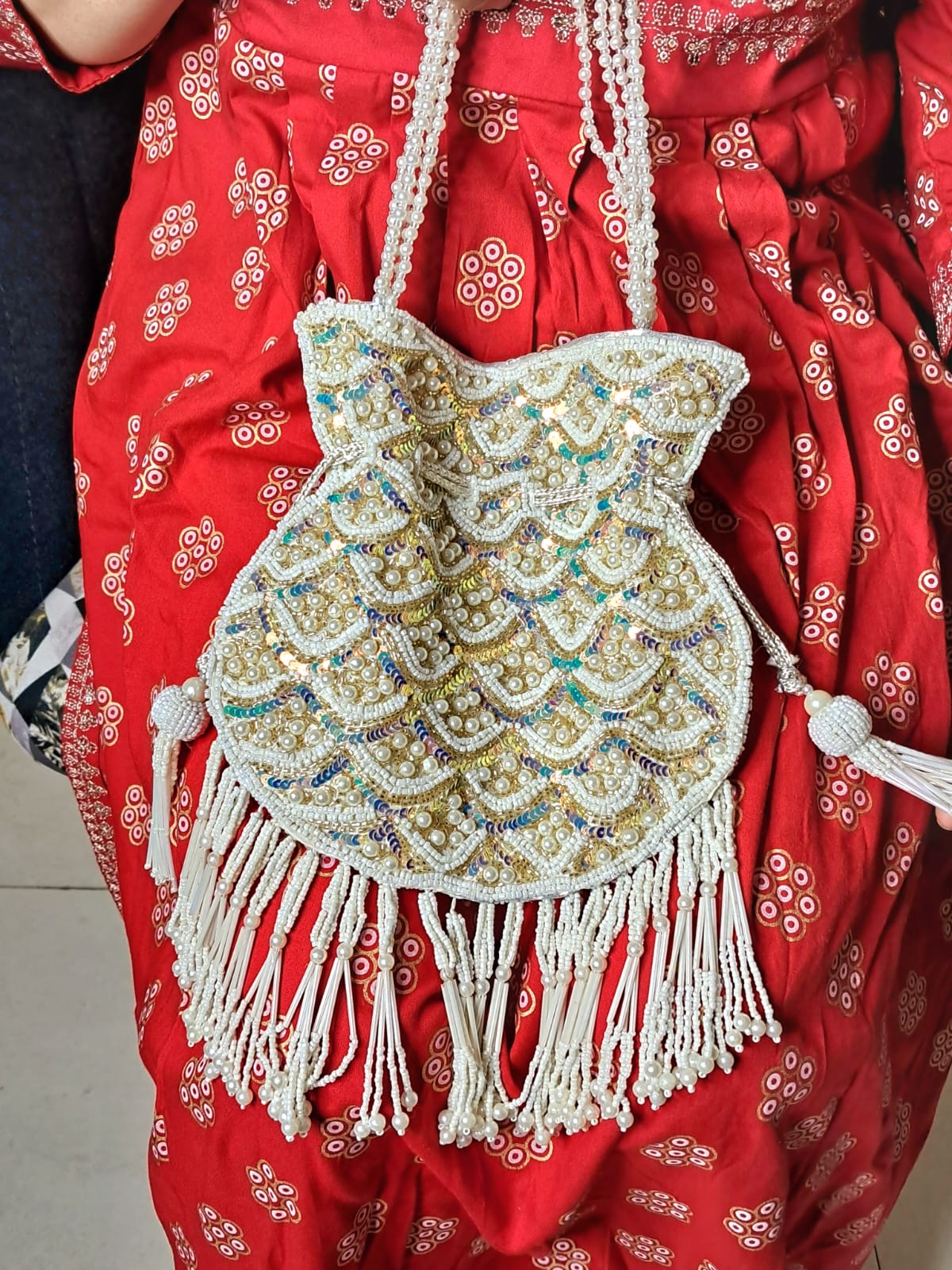 Luxury Potli Clutch Handbag Wedding Gift Length: 22 cm Width : 22 cm Height: 2 cm; Party Wedding Gift for Her Wedding Batwa Potli Bag Zari Purse Wedding Gift