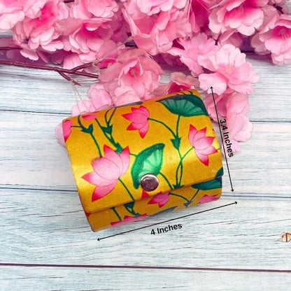 Indian Printed Ethnic Fabric Bangle Box With Snap Button Closure Wedding Favor Chuda Box Handmade Bangle Box Best for Wedding. Shop Now - KRIDHA DECOR