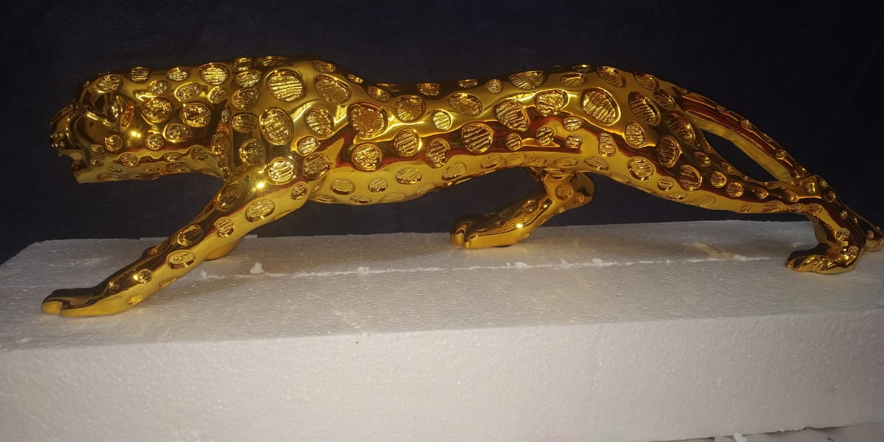 Golden Resin Panther LXWXH:60x20x17 cm - KRIDHA DECOR