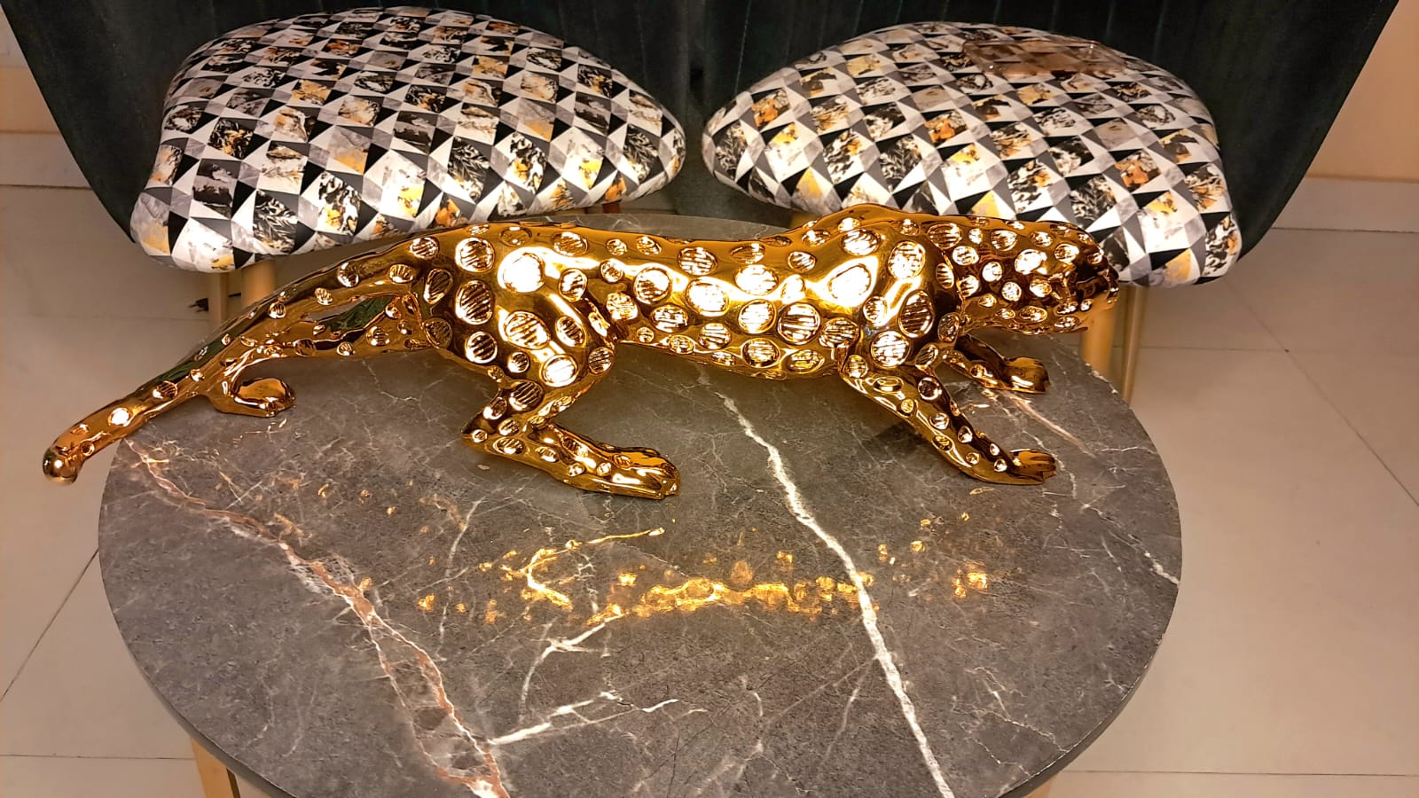 Golden Resin Panther LXWXH:60x20x17 cm - KRIDHA DECOR