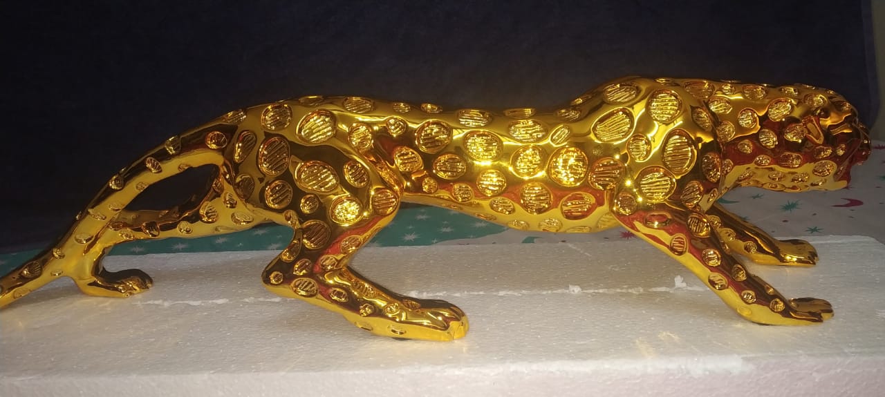 Golden Resin Panther LXWXH:60x20x17 cm - KRIDHA DECOR