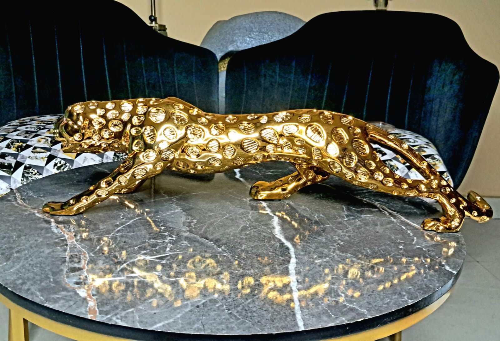 Golden Resin Panther LXWXH:60x20x17 cm - KRIDHA DECOR